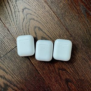 AirPods Charging Case